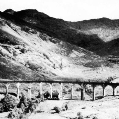 Viadukt för tåg, Glennfinnan, Skottland